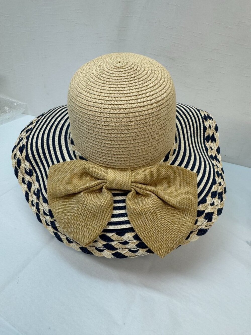 6 Womans Summer Straw Fashion Hats- Wide Brims- - Picture 4 of 16